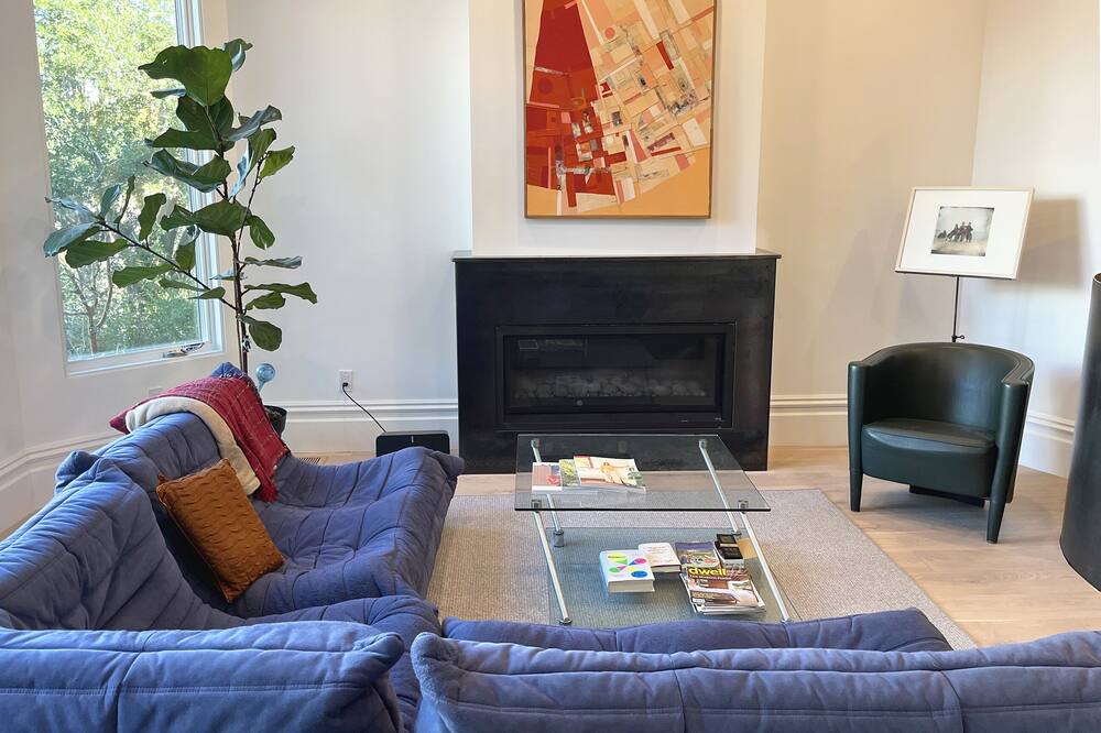 Photo of Livingroom in Duboce Triangle