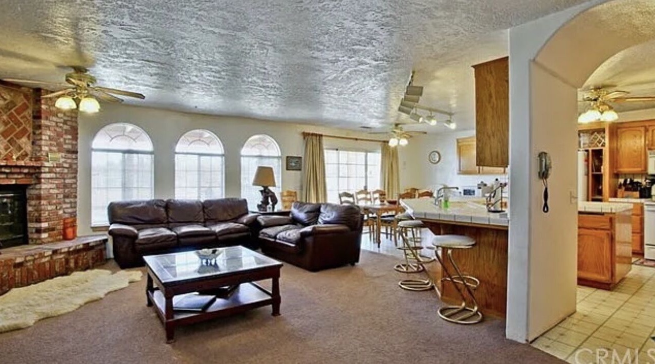 Photo of Livingroom in Hesperia