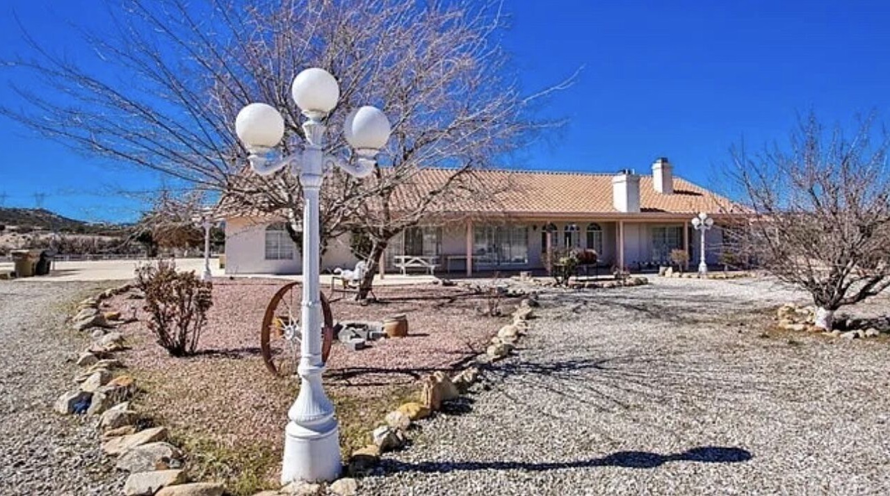 Photo of Outdoor in Hesperia