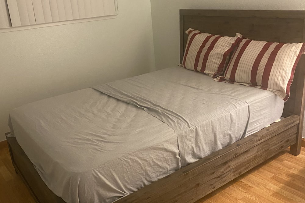 Photo of Bedroom in Coalinga