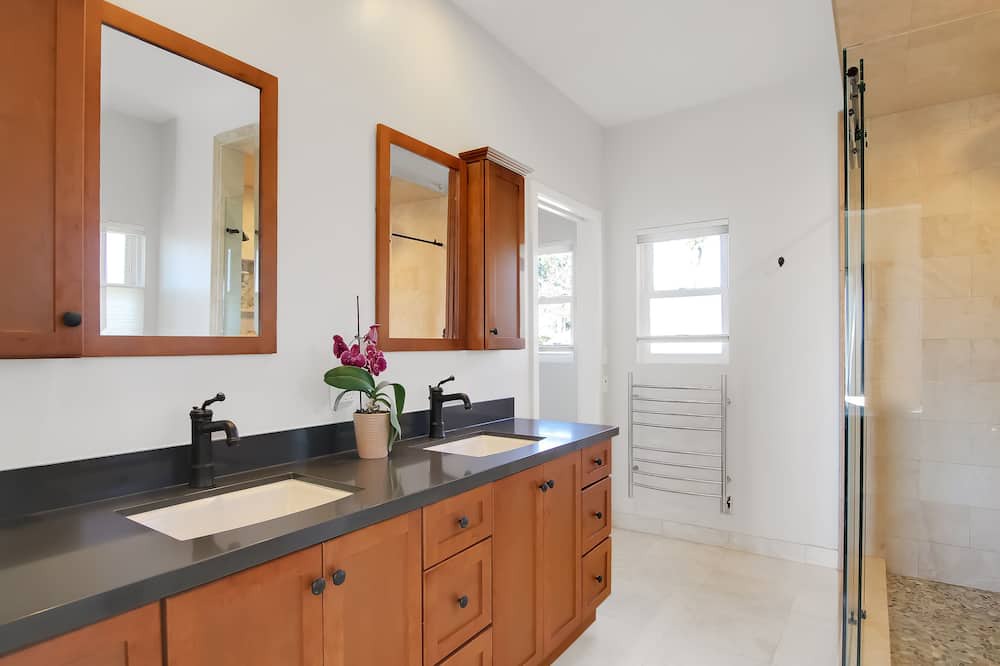 Photo of Bathroom in The Mesa