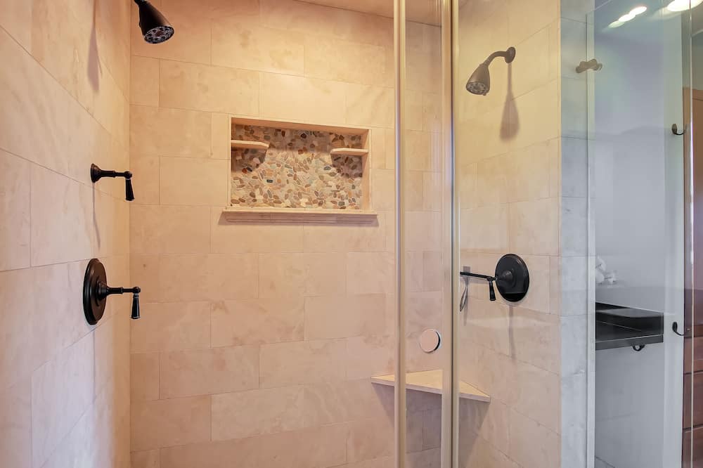 Photo of Bathroom in The Mesa