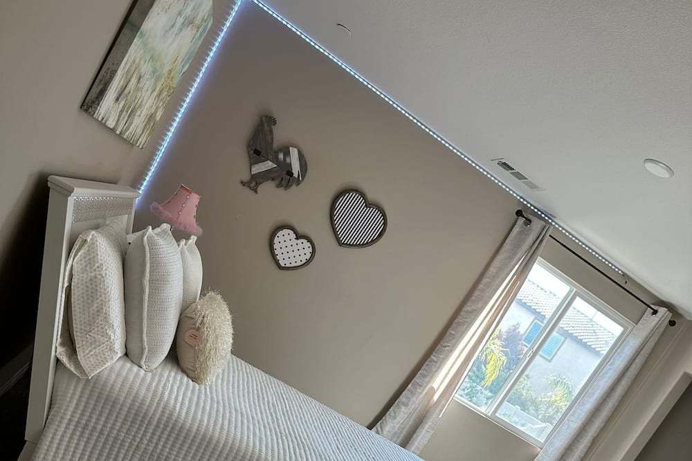 Photo of Bedroom in Menifee