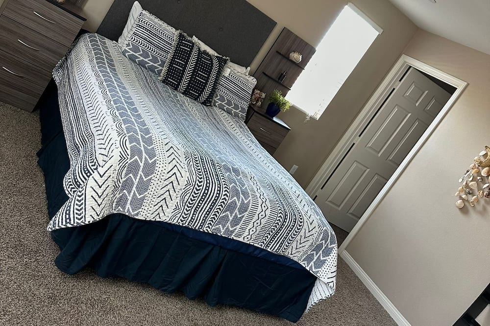 Photo of Bedroom in Menifee
