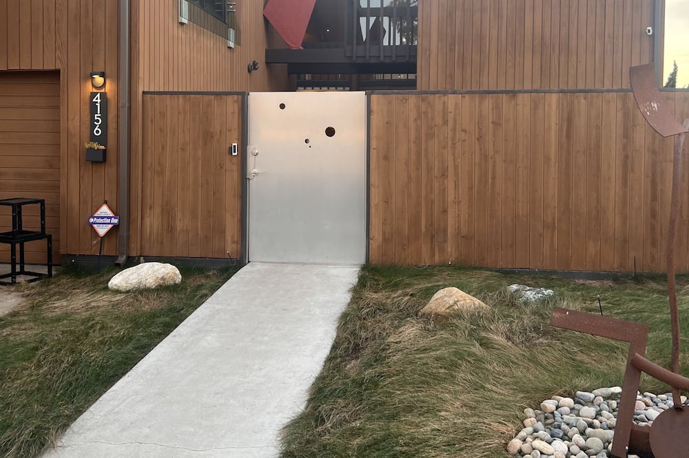 Photo of Outdoor in Mission Hills
