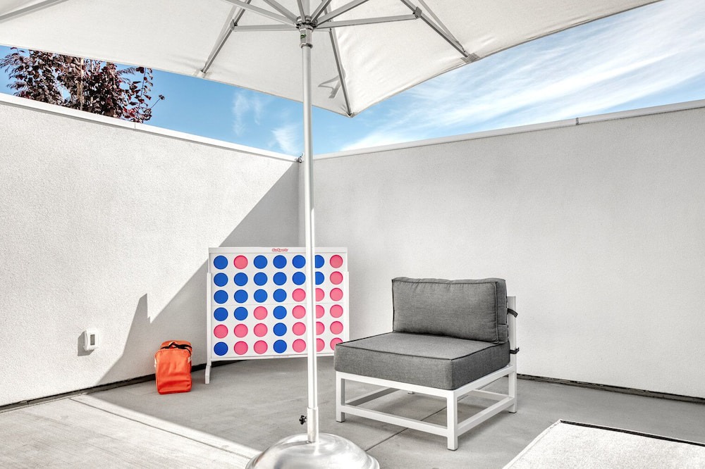 Photo of Outdoor in Silver Lake
