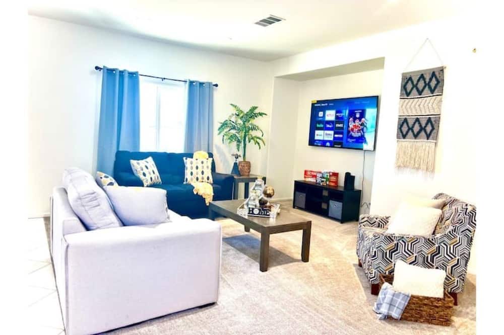 Photo of Livingroom in Perris