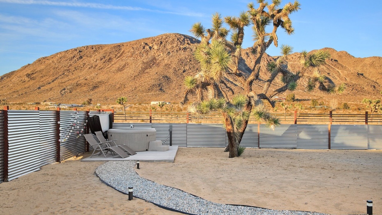 Photo of Others in Landers