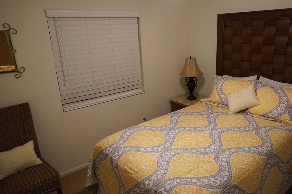 Photo of Bedroom in Coachella