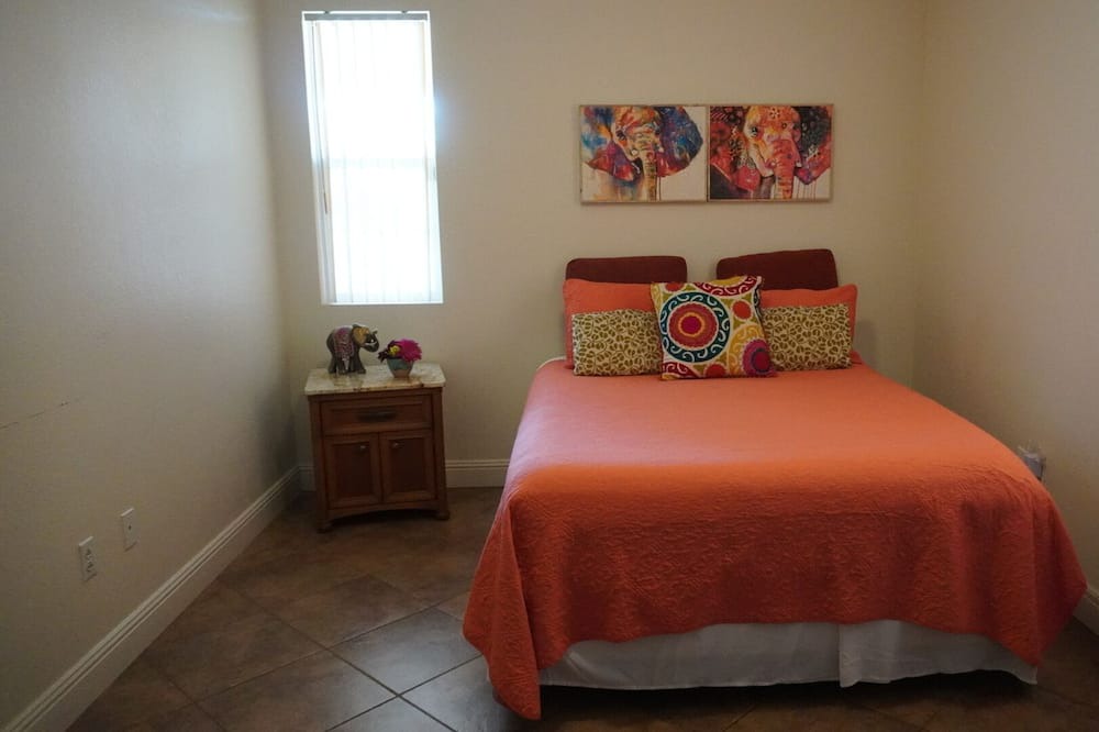 Photo of Bedroom in Coachella