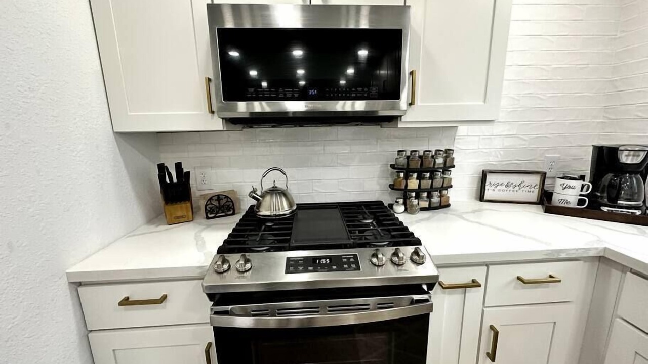 Photo of Kitchen in Hanford