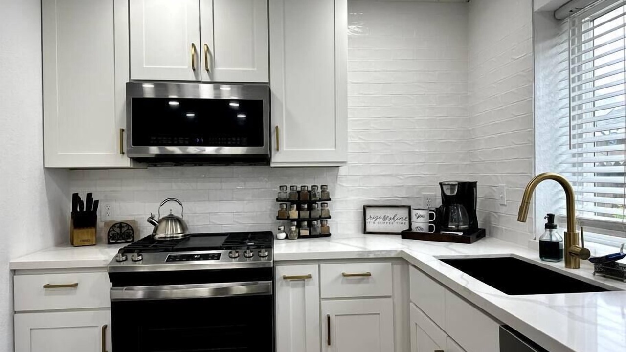 Photo of Kitchen in Hanford