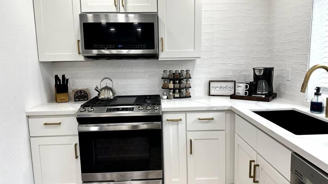 Photo of Kitchen in Hanford