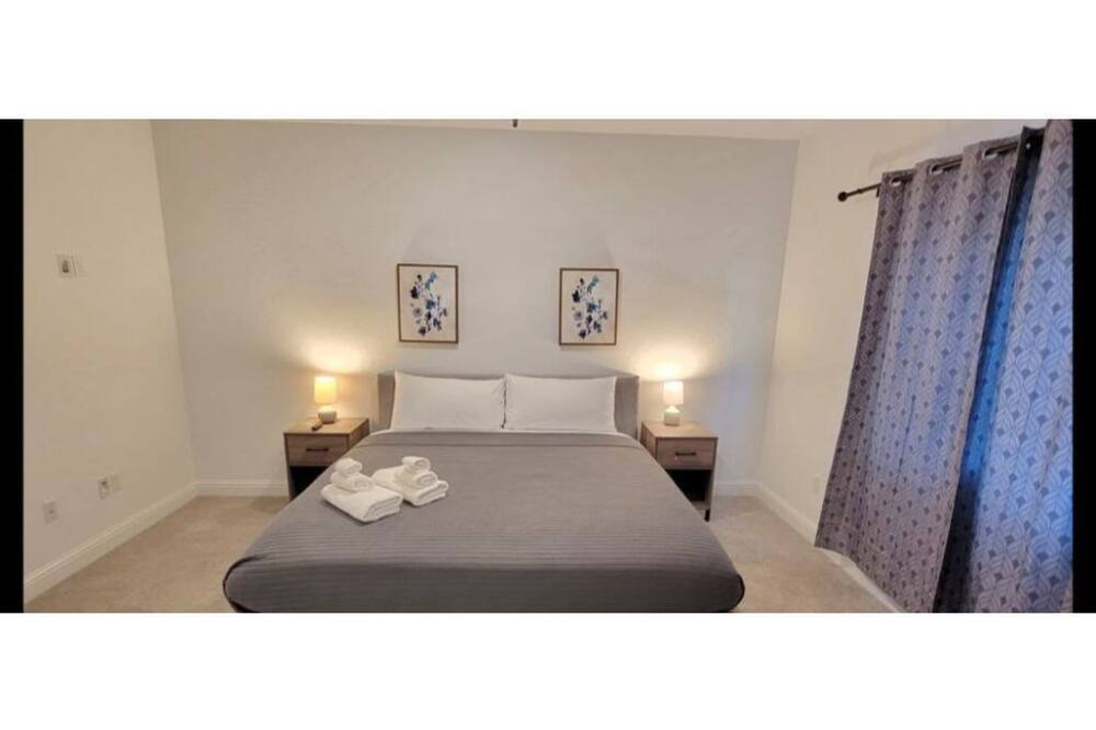 Photo of Bedroom in Roosevelt