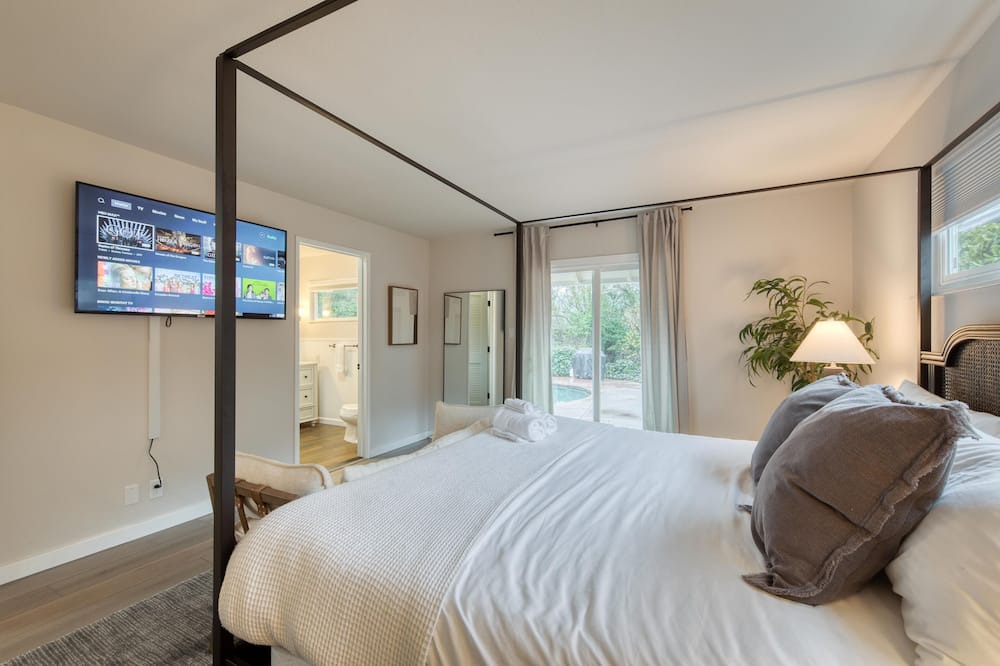 Photo of Bedroom in Montgomery Village