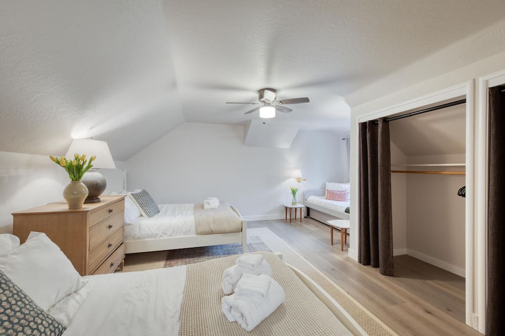 Photo of Bedroom in Montgomery Village