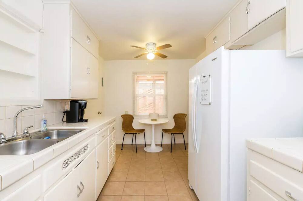 Photo of Kitchen in Roosevelt