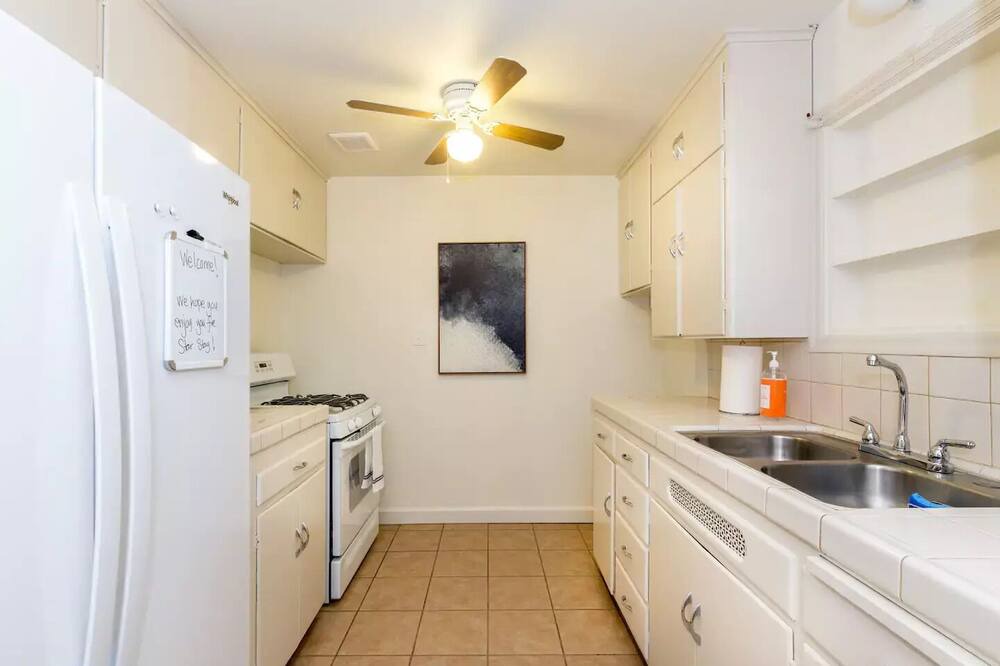 Photo of Kitchen in Roosevelt