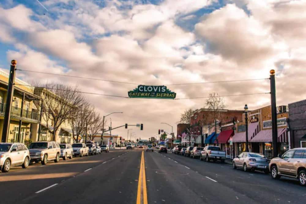 Photo of Others in Roosevelt