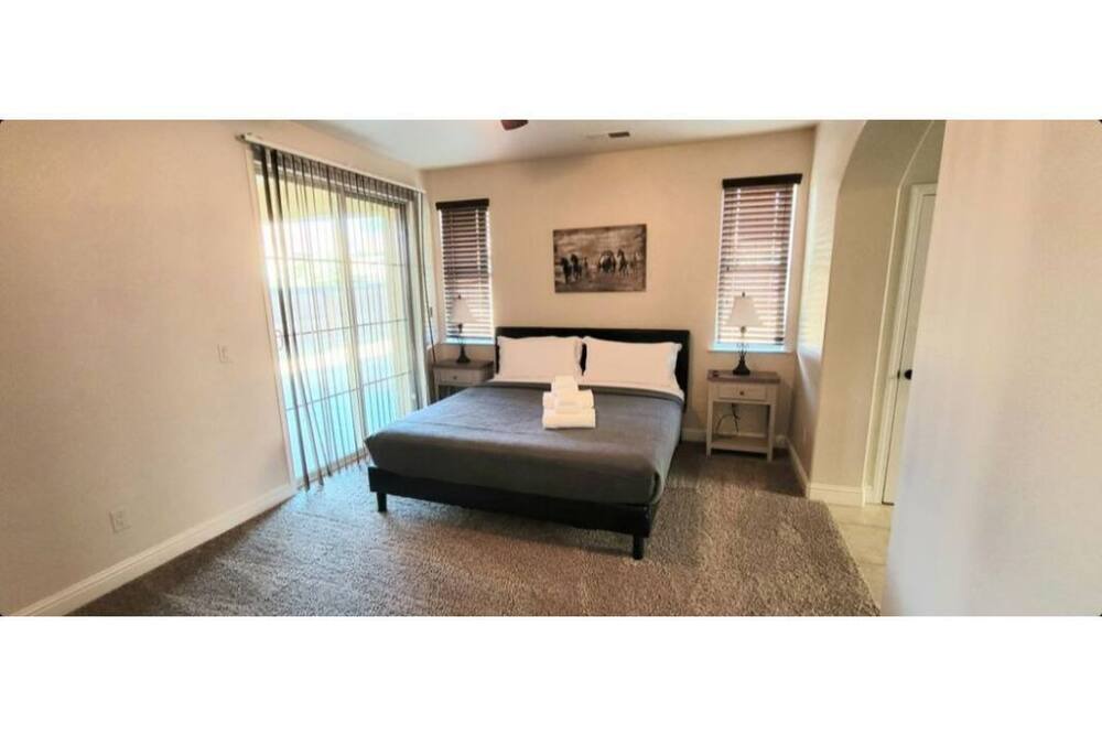 Photo of Bedroom in Roosevelt