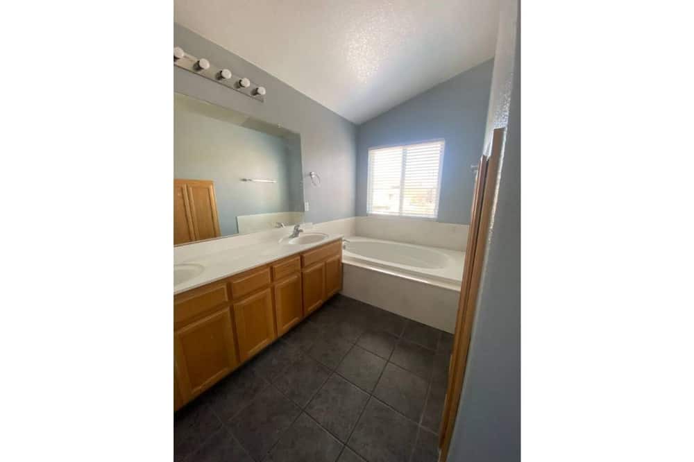 Photo of Bathroom in Turlock