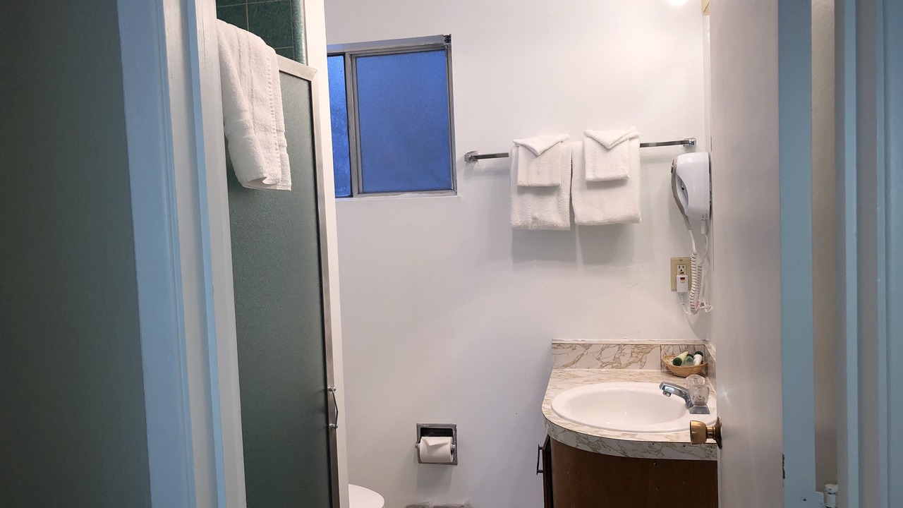 Photo of Bathroom in Lakeside Park
