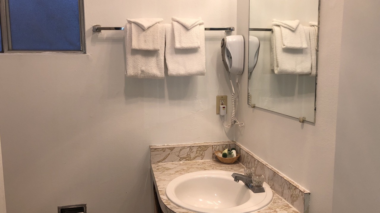 Photo of Bathroom in Lakeside Park