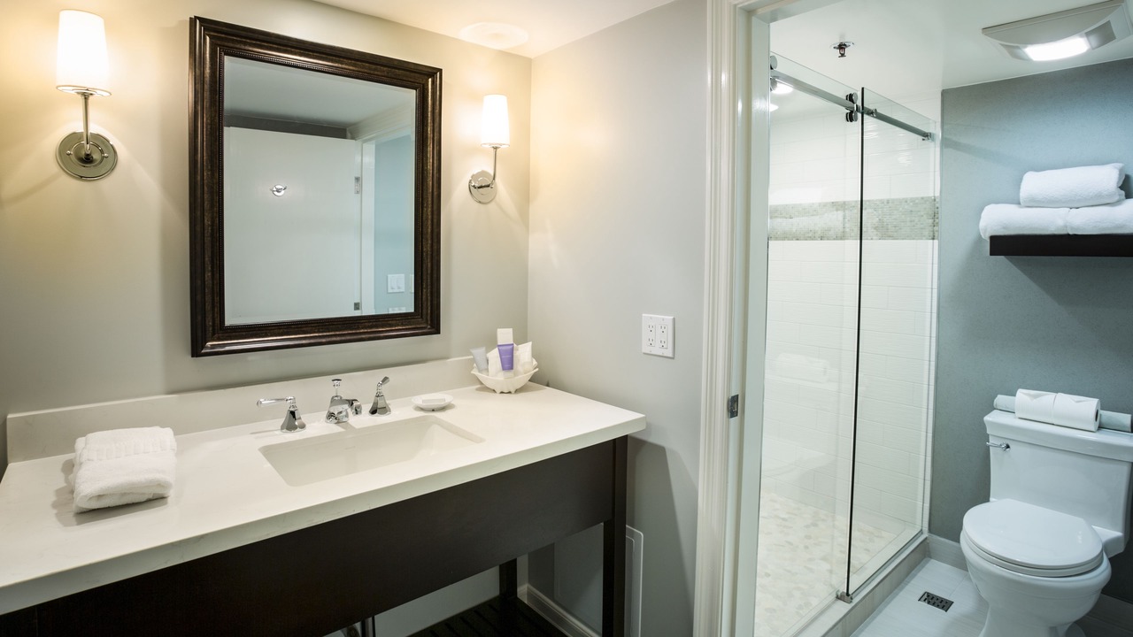 Photo of Bathroom in Avalon