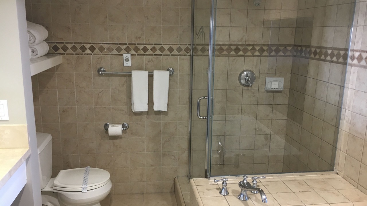 Photo of Bathroom in Avalon