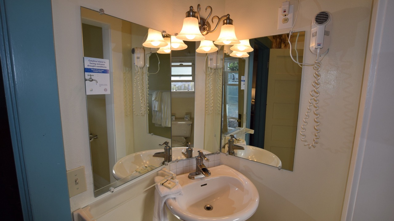 Photo of Bathroom in Avalon