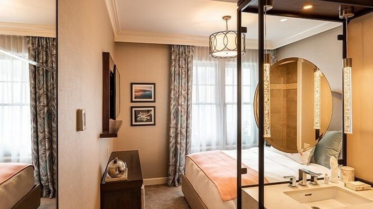 Photo of Bedroom in Avalon