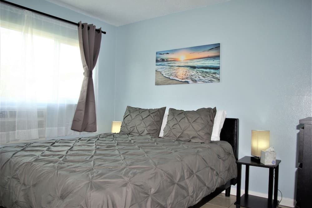 Photo of Bedroom in Logan Heights