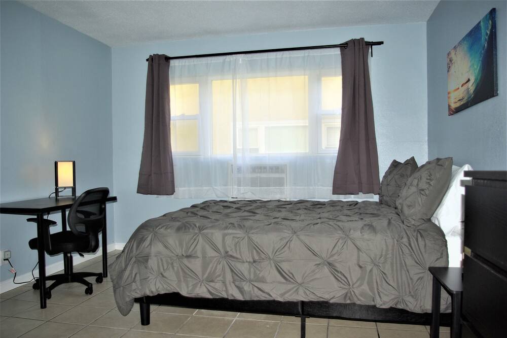 Photo of Bedroom in Logan Heights
