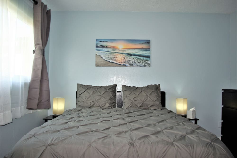 Photo of Bedroom in Logan Heights