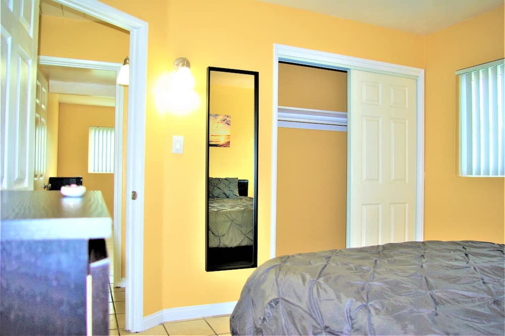 Photo of Bedroom in Logan Heights