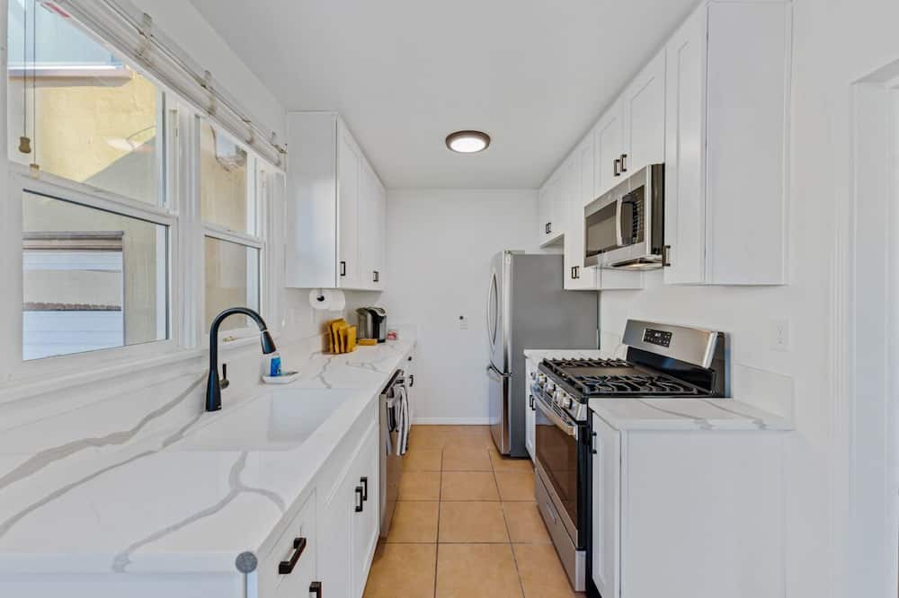 Photo of Kitchen in Lower State