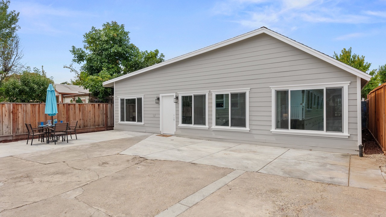 Photo of Outdoor in Northside