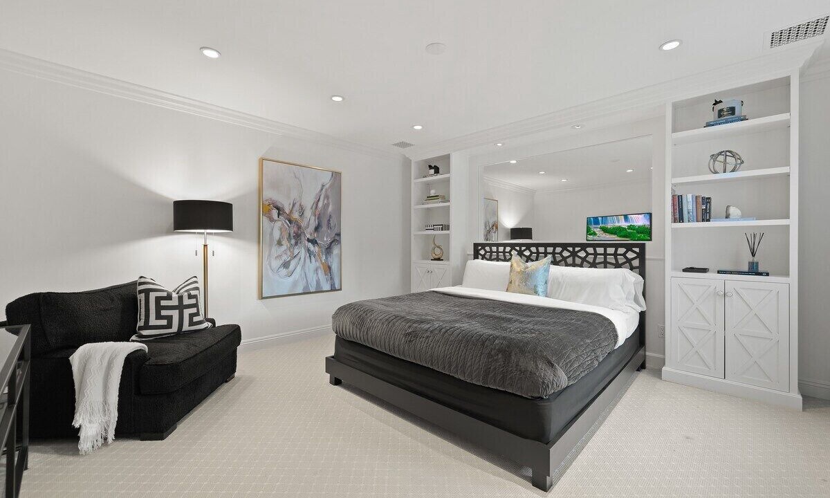 Photo of Bedroom in The Flats