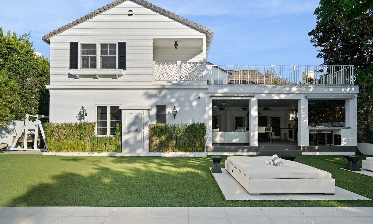 Photo of Patio Balcony in The Flats