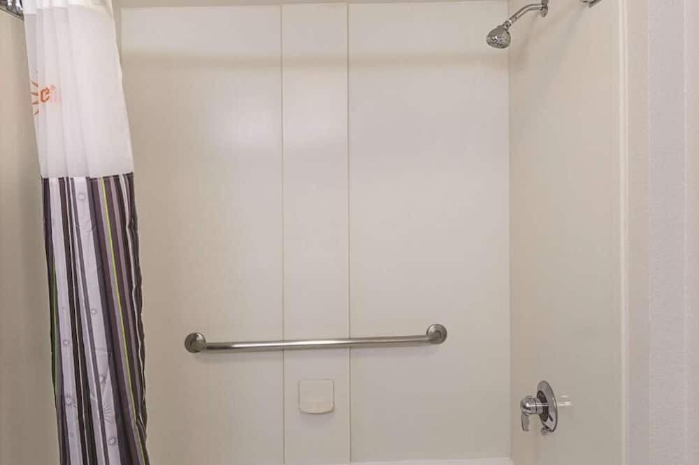 Photo of Bathroom in Guasti