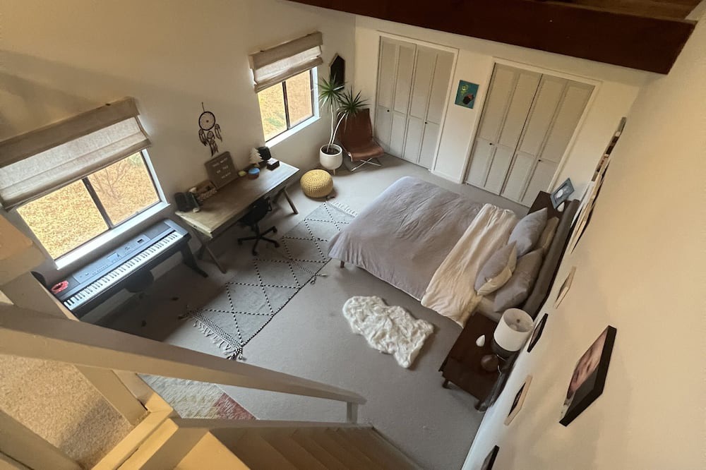Photo of Bedroom in Day Valley