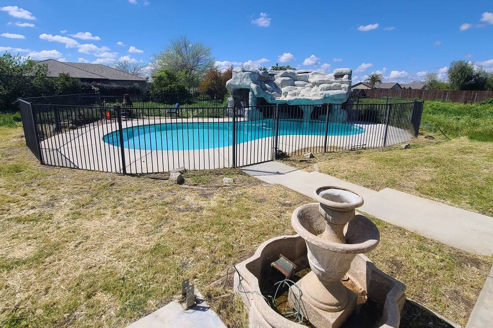 Photo of Outdoor in Porterville