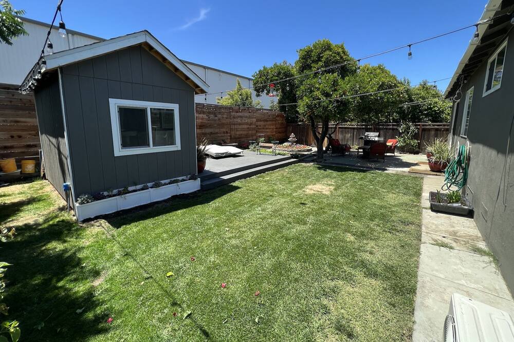 Photo of Outdoor in East Palo Alto