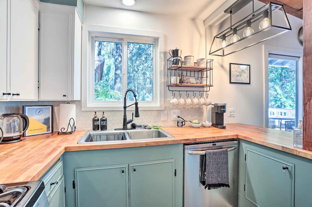 Photo of Kitchen in Arrowhead Villas