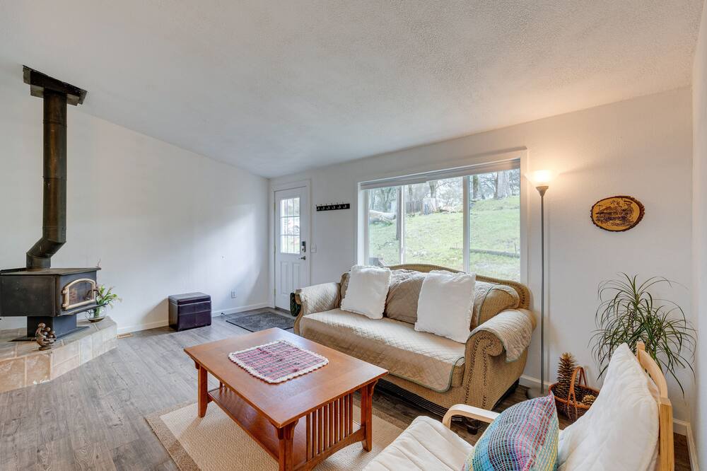 Photo of Bedroom in Penn Valley