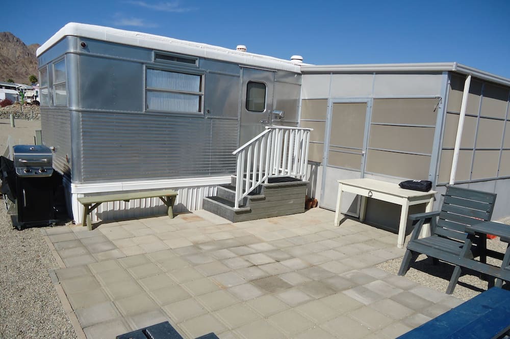 Photo of Patio Balcony in Bombay Beach