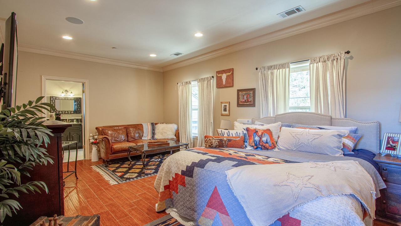 Photo of Livingroom in Lake Elsinore