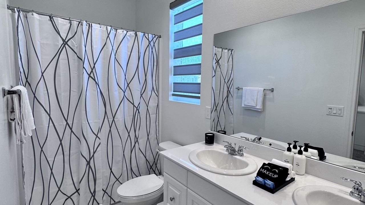 Photo of Bathroom in Santa Ana