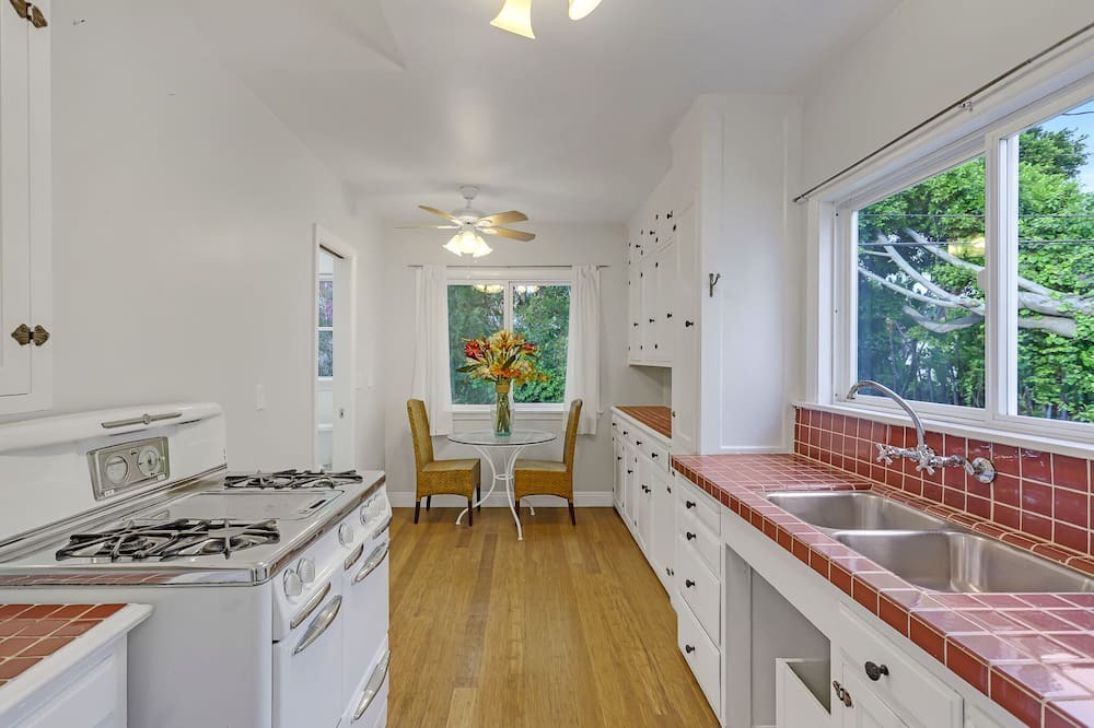 Photo of Kitchen in The Flats