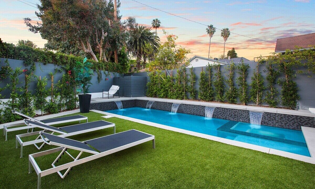 Photo of Outdoor in Brentwood